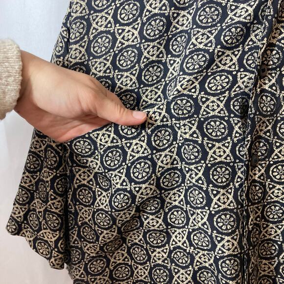 Vintage 90’s Silk Uomo by NAK Geometric Hippie Short Sleeve Button Up Shirt - Picture 7 of 7